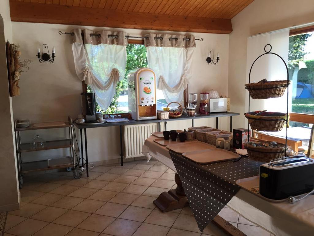 Hotel Etesia Feurs Esterno foto